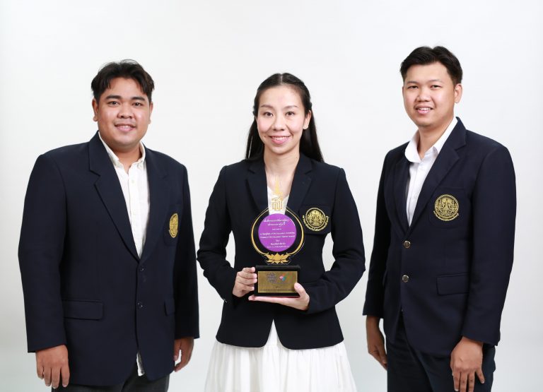 ยินดีกับอาจารย์สำนักงานห้องเรียนวิศว์-วิทย์ มจธ. “ทีมลงเรือลำเดียวกัน” ได้รับรางวัลพระราชทานครูดีเด่น STEM Education ประเภททีม