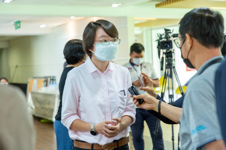 คณะสื่อมวลชนเยี่ยมชมการดำเนินงานผลงานวิจัยและนวัตกรรมด้านการพิสูจน์หลักฐาน โดยศูนย์วิจัยวิทยาศาสตร์ประยุกต์และวิศวกรรมศาสตร์เพื่อคำตอบของสังคม (ASESS) มจธ.