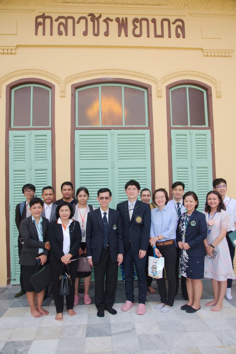 คณะผู้บริหาร คณะวิทยาศาสตร์ มจธ. เข้าร่วมประชุมและเยี่ยมชมคณะแพทยศาสตร์วชิรพยาบาล และคณะวิทยาศาสตร์และเทคโนโลยีสุขภาพ มหาวิทยาลัยนวมินทราธิราช (มนร.) ในงาน “Open House Vajira x KMUTT”