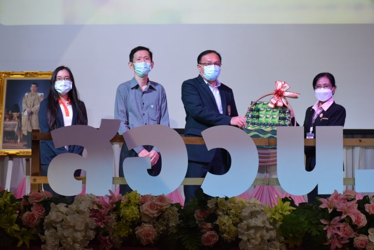 พิธีเปิดศูนย์โอลิมปิกวิชาการ โรงเรียนสตรีศรีสุริโยทัย สอวน. ค่าย 1 วิชาคอมพิวเตอร์