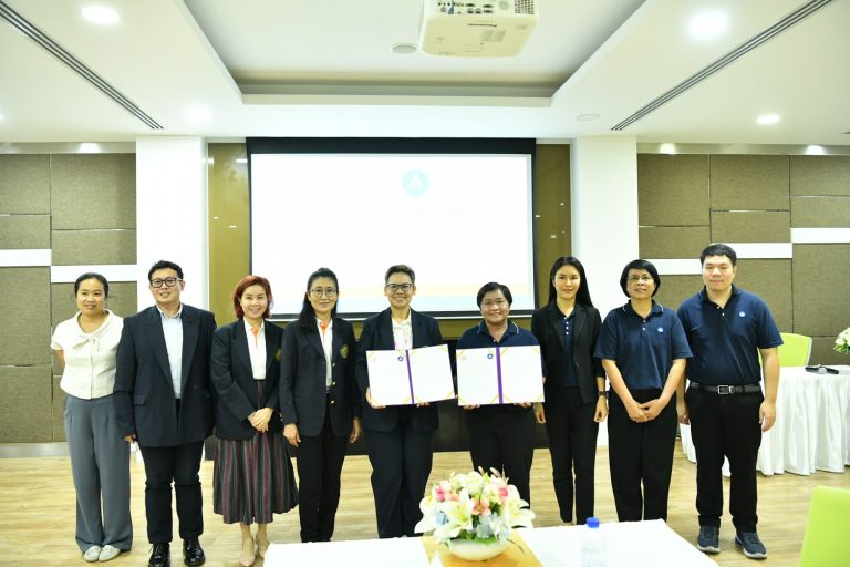พิธีลงนามบันทึกข้อตกลงความร่วมมือทางวิชาการ ระหว่าง คณะศิลปศาสตร์ มหาวิทยาลัยเทคโนโลยีพระจอมเกล้าธนบุรี  และ บริษัท เอแอลเอส แลบอราทอรี กรุ๊ป (ประเทศไทย) จำกัด