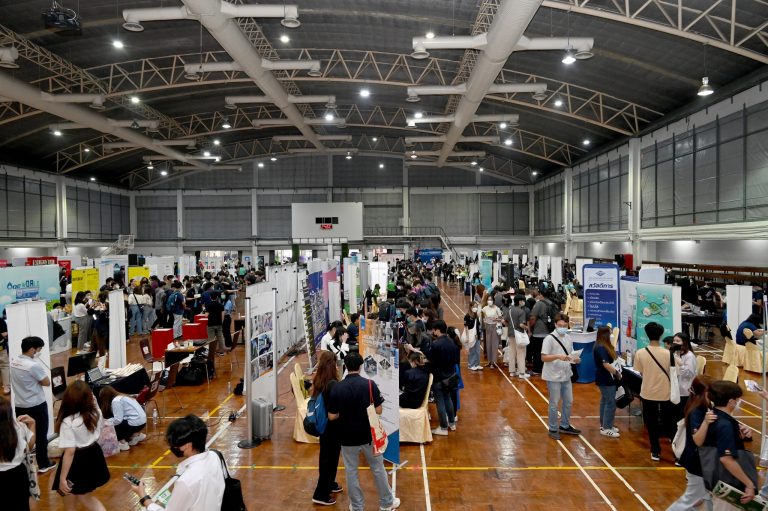 “KMUTT Job Fair 2023” ส่งเสริมการหางานและเพิ่มโอกาสการพบกันระหว่างผู้ประกอบการและนักศึกษา