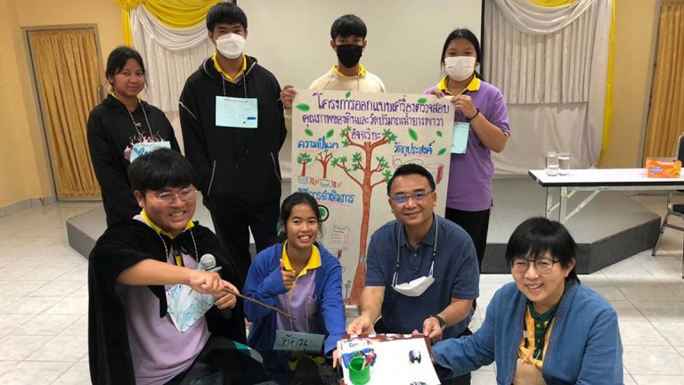 คณะครุศาสตร์อุตสาหกรรมฯ มหาวิทยาลัยเทคโนโลยีพระจอมเกล้าธนบุรี ร่วมกับ สถาบันเทคโนโลยีจิตรลดา จัดกิจกรรมสร้างสรรค์พัฒนานักเรียนหลักสูตรเกษตรนวัต โรงเรียนจิตรลดา จังหวัดระยอง