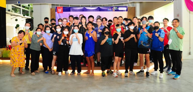 โครงการมวยไทยเพื่อสุขภาพเสริมสร้างศิลปวัฒนธรรมไทย