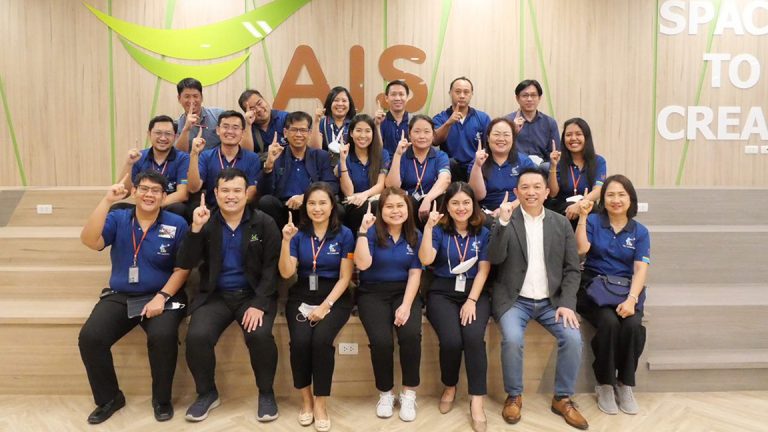 FIET Leadership (รุ่นที่ 1) ภายใต้โครงการพัฒนาความเป็นผู้นำสู่การเป็นนักบริหารคณะ (FIET Leadership) เข้าร่วมกิจกรรมแลกเปลี่ยนเรียนรู้ “การตั้งเป้าหมายการทำงานกับภาคอุตสาหกรรมแบบ Proactive” โดย KX Build และศึกษาดูงาน AIS Academy