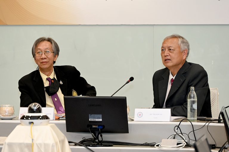 Signing Ceremony between MCUT and KMUTT