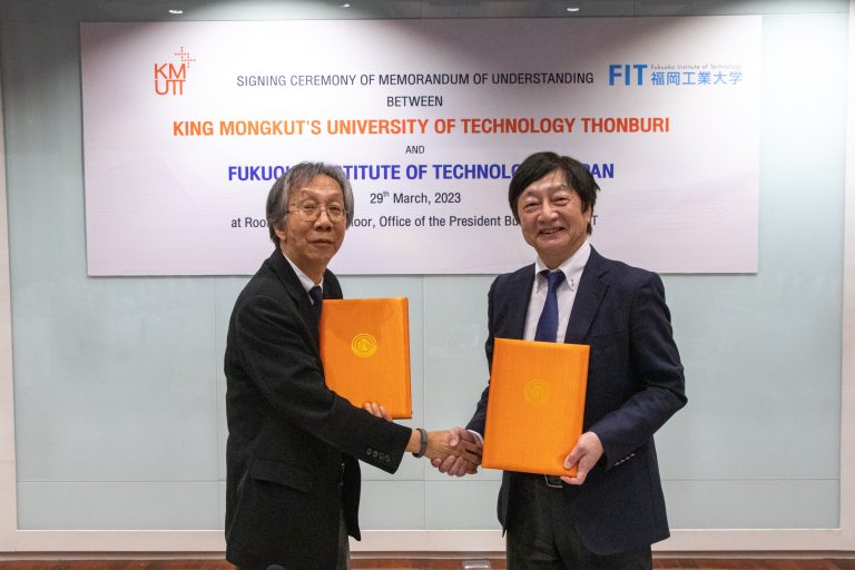 The Memorandum of Understanding Signing Ceremony between KMUTT and FIT