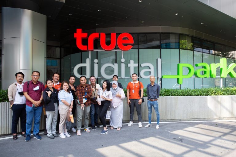 สพบ. นำนักเทคโนโลยีการศึกษา เข้าศึกษาดูงาน True Digital Park แลกเปลี่ยนความรู้เพื่อเสริมทักษะการปฏิบัติงานด้านเทคโนโลยีอย่างมีประสิทธิภาพ
