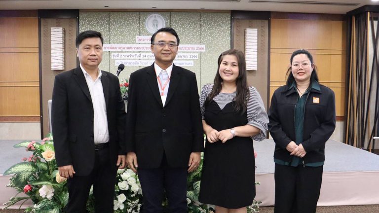 คณะครุศาสตร์อุตสาหกรรมและเทคโนโลยี มจธ. ร่วมกับ สำนักการศึกษา และสถาบันพัฒนาข้าราชการครูและบุคลากรทางการศึกษากรุงเทพมหานคร จัดโครงการฝึกอบรมหลักสูตรการพัฒนาครูตามสมรรถนะประจำสายงาน รุ่นที่ 1 และ 2 ประจำปีงบประมาณ พ.ศ. 2566