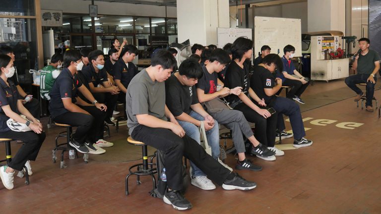 คณะครุศาสตร์อุตสาหกรรมฯ มจธ. จัดเสวนาในโครงการ FIET Family-Shortcut Series หัวข้อ FIET Entrepreneur ปี 2566 ภายใต้งานเครือข่ายศิษย์เก่า FIET Family / Alumni (ครั้งที่ 2)