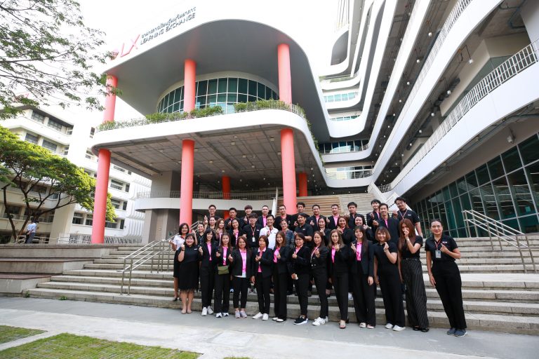 มจธ. ให้การต้อนรับ คณะศึกษาดูงานจาก ม.พะเยา เยี่ยมชมการดำเนินงานของสภาคณาจารย์ฯ และแนวทางการบริหารจัดการด้านสื่อสารองค์กร