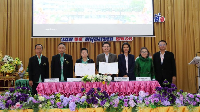 คณะครุศาสตร์อุตสาหกรรมฯ มจธ. ร่วมพิธีลงนามบันทึกข้อตกลงความร่วมมือโครงการพัฒนาครูสอน สู่ครูโค้ช (Teacher as Coach) สู่การจัดกิจกรรมฐานสมรรถนะ ระหว่างคณะครุศาสตร์อุตสาหกรรมและเทคโนโลยี มหาวิทยาลัยเทคโนโลยีพระจอมเกล้าธนบุรี กับ โรงเรียนทวีธาภิเศก บางขุนเทียน