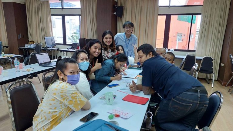 สำนักงานคณบดี คณะครุศาสตร์อุตสาหกรรมและเทคโนโลยี มจธ. ร่วมเป็นทีมวิทยากรจัดกิจกรรมในโครงการฝึกอบรม-ฝึกงานคนพิการ เพื่อเตรียมความเข้าทำงานในสถานประกอบการ รุ่นที่ 10 หลักสูตรเจ้าหน้าที่ประจำสำนักงาน “ระบบงานจัดซื้อจัดจ้าง”