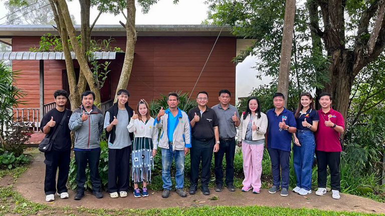 คณะครุศาสตร์อุตสาหกรรมฯ มจธ. จัดโครงการบริการวิชาการพัฒนาสื่อประชาสัมพันธ์ ณ ศูนย์พัฒนาโครงการหลวงแม่โถ จังหวัดเชียงใหม่ (สนับสนุนงบประมาณจากมหาวิทยาลัยเทคโนโลยีพระจอมเกล้าธนบุรี)