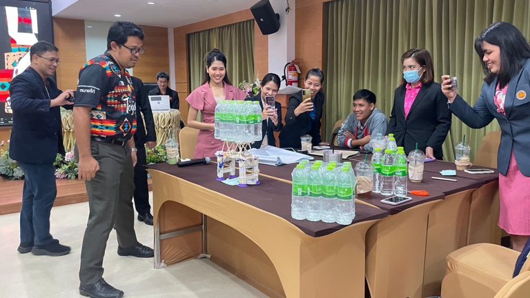 คณะครุศาสตร์อุตสาหกรรมฯ มจธ.ร่วมจัดโครงการพัฒนาครูด้าน STEAM เชื่อมโยงการจัดการเรียนรู้แบบโครงงานเป็นฐานสู่การสร้างนวัตกรรมเชิงพาณิชย์และการเป็นผู้ประกอบการ