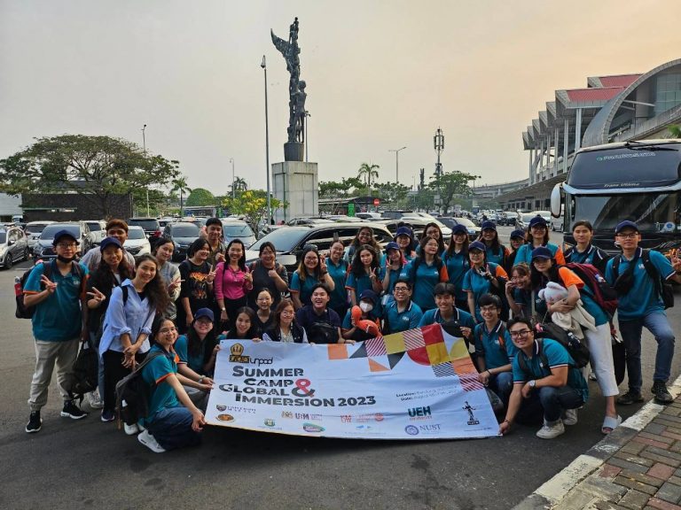 ศูนย์พัฒนาสมรรถนะสากล (GCDC) ได้นำนักศึกษามจธ. เข้าร่วมกิจกรรม summer camp & global immersion 2023 ณ Universitas Padjdajaran เมืองบันดุง สาธารณรัฐอินโดนีเซีย