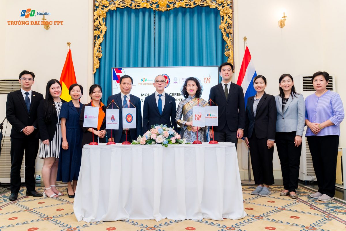 KMUTT Strengthens Academic Collaboration with FPT University in Vietnam