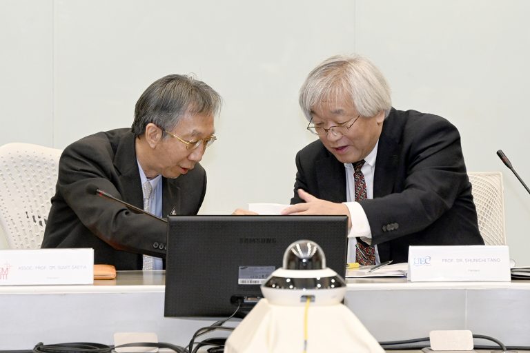 The courtesy visit of the president and delegates from the University of Electro-Communications, Japan