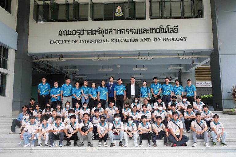 สาขาวิชาครุศาสตร์อุตสาหการ คณะครุศาสตร์อุตสาหกรรมฯ มจธ. ต้อนรับคณะศึกษาดูงานจากวิทยาลัยเทคนิคน่าน จังหวัดน่าน