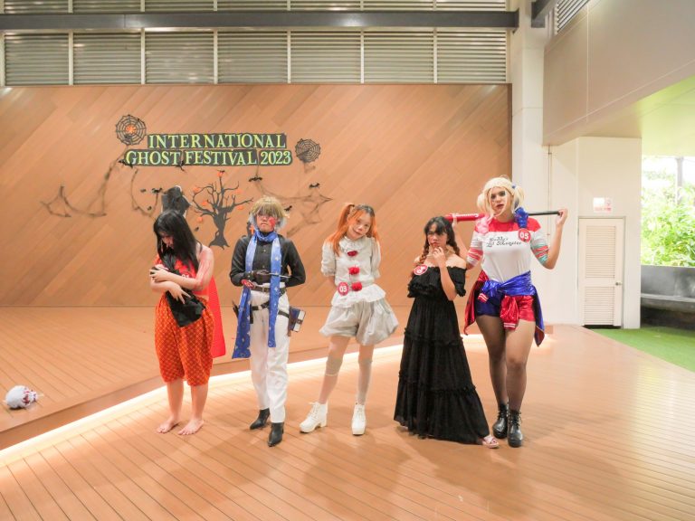 ศูนย์พัฒนาสมรรถนะสากล (GCDC) คณะศิลปศาสตร์ ร่วมกับ สำนักงานกิจการต่างประเทศ (IA) สำนักงานกิจการนักศึกษา (SAO) และนักศึกษาระดับบัณฑิตศึกษา หลักสูตร AES คณะศิลปศาสตร์ จัดกิจกรรม “International Ghost Festival 2023″