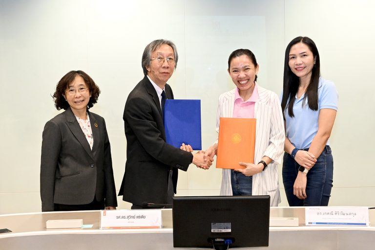 มจธ. จับมือ สวารอฟสกี้ แมนูแฟคเจอริ่ง (ประเทศไทย) ร่วมมือด้านการวิจัยและพัฒนาผลงาน/นวัตกรรมของอุตสาหกรรมอัญมณี และเครื่องประดับ สร้างประโยชน์สู่สังคมได้เป็นวงกว้าง