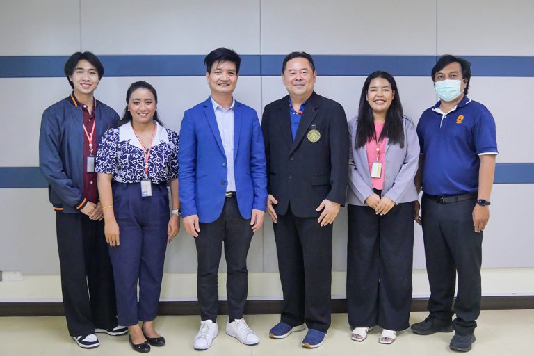 คณะครุศาสตร์อุตสาหกรรมฯ มจธ. นำทีมเข้าพบปะนักศึกษาเก่าสาขาวิชาคอมพิวเตอร์และเทคโนโลยีสารสนเทศ ในโครงการ FIET Family-Visit Alumni ปี 2567 หัวข้อ “ผู้บริหารสถานศึกษา/ผู้บริหารกิจการ” ภายใต้งานเครือข่ายศิษย์เก่า FIET Family / Alumni (ครั้งที่ 4)