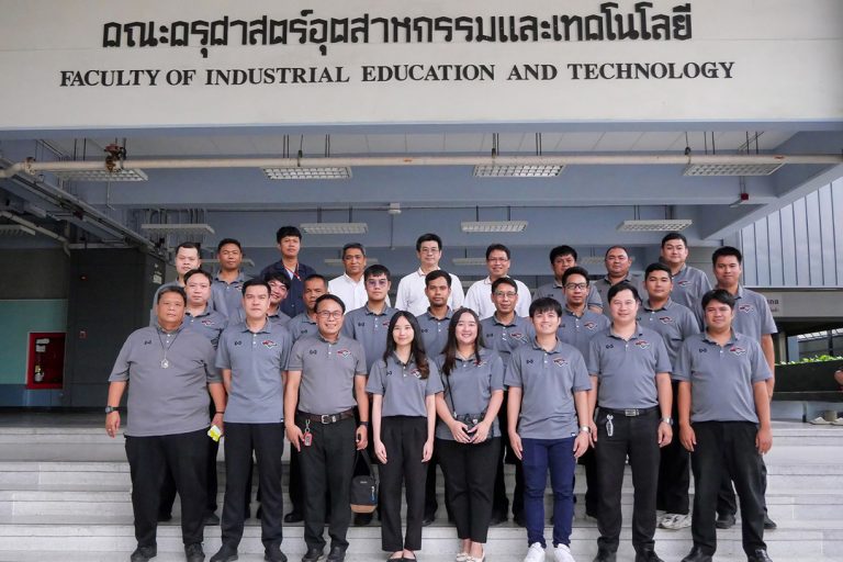 สาขาวิชาครุศาสตร์เครื่องกล คณะครุศาสตร์อุตสาหกรรมฯ มจธ. ต้อนรับคณะศึกษาดูงานจากวิทยาลัยเทคโนโลยีภาคตะวันออก (อี.เทค) จังหวัดชลบุรี