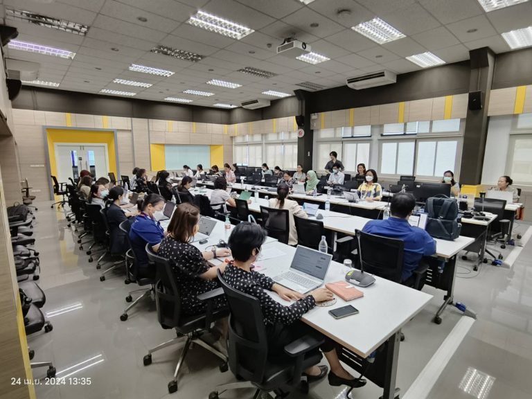 University Secretariat Office organizes training “Using Generative AI tools for secretarial work at meetings” uses technology to support work efficiency.