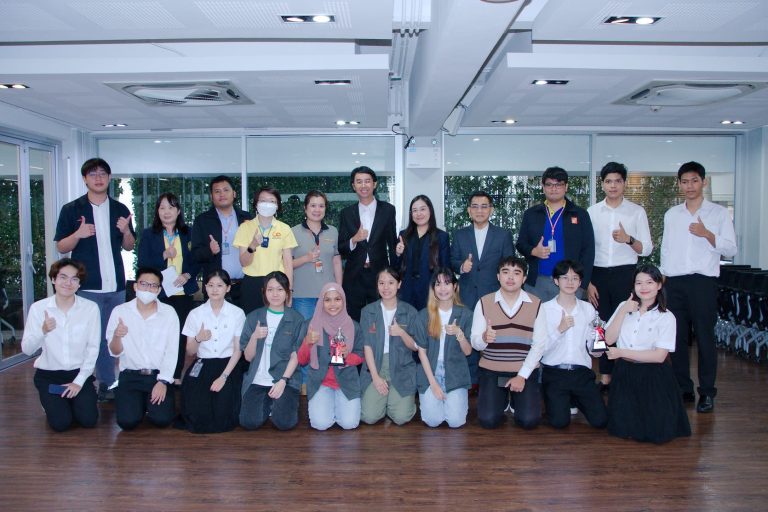 การประกวดนำเสนอผลงานในโครงการ The Comprehensive Course in Japanese Business Innovation Program 2024