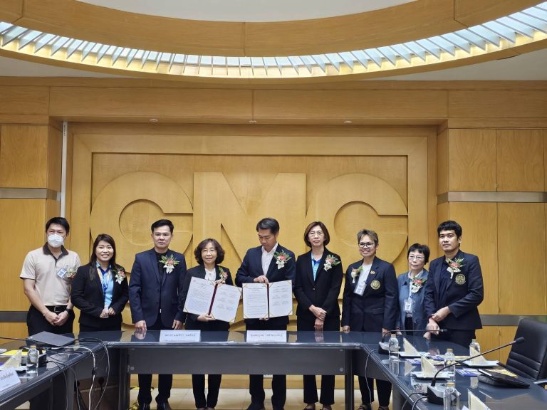 คณะศิลปศาสตร์ ลงนามสร้างความร่วมมือพัฒนาหลักสูตรสาขาวิชาการจัดการอุตสาหกรรมอาหาร (Food Industry Management) ในระดับปริญญาตรี