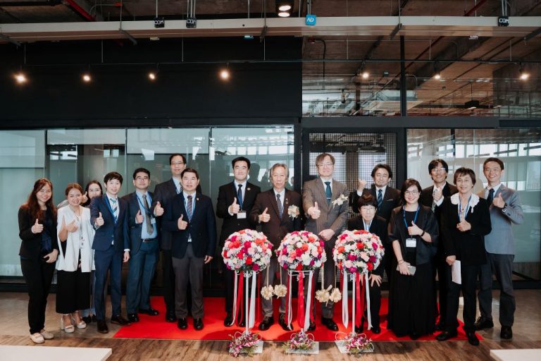 KMUTT and Chiba University, Japan jointly open the Social Design Institute at KX.
