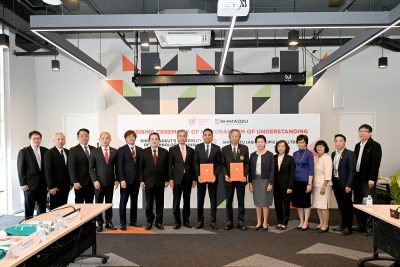 KMUTT and Shimadzu (Asia Pacific) Pte. Ltd. have signed a Memorandum of Understanding (MoU) on “Pioneering Sustainable Innovation: Green Tech Commitment for the Well-being of Mankind”.