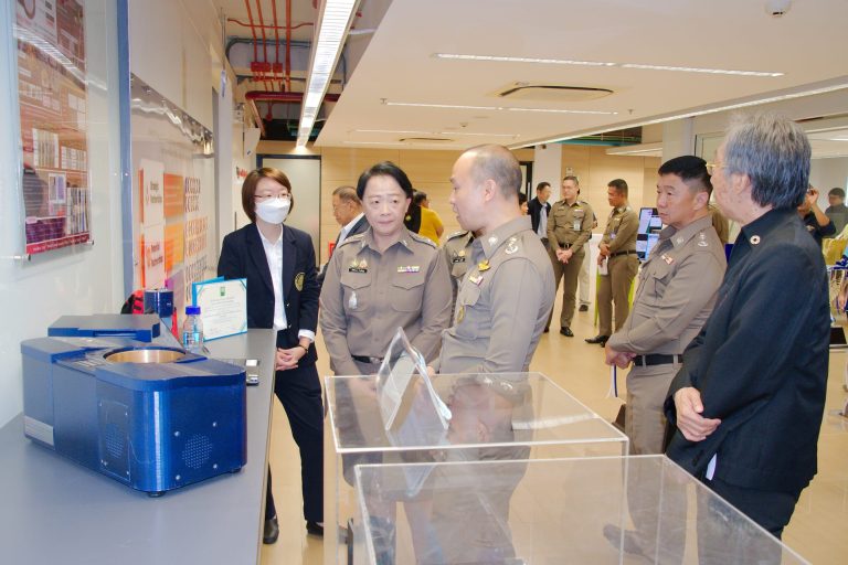 คณะวิทยาศาสตร์ มจธ. จัดงาน FSci Research and Innovation Day พร้อมเปิดตัว InnoNexZ Center นำเสนอนวัตกรรมสู่การพัฒนามาตรฐานการตรวจพิสูจน์หลักฐานของประเทศ