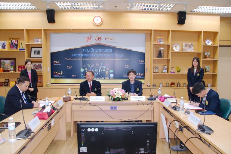 พิธีลงนามทำข้อตกลงความร่วมมือทางวิชาการ ระหว่าง คณะวิทยาศาสตร์ มจธ. กับ โรงเรียนนวมินทราชินูทิศ สตรีวิทยา 2