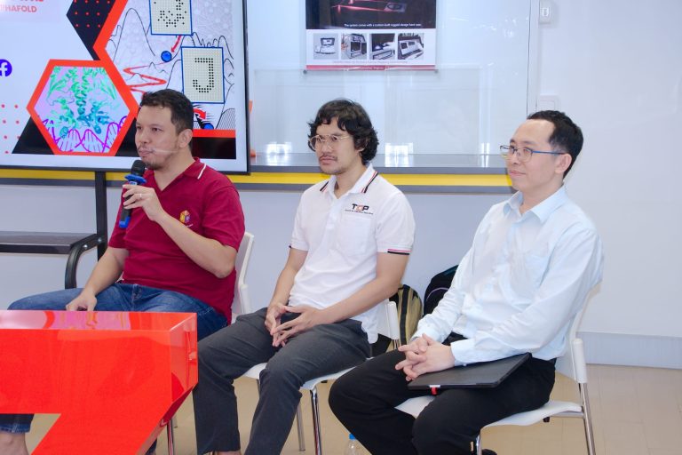 คณะวิทยาศาสตร์จัดเสวนาพิเศษ “A.I. กับการปฏิวัติวิทยาศาสตร์ใหม่: From Physics Inspired Neural Network to Alphafold” 