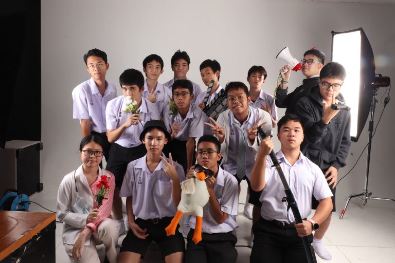 CREATIVE MEDIA, KMUTT เปิดบ้านต้อนรับน้อง ๆ ชั้นม.4 จากโรงเรียนสวนกุหลาบวิทยาลัย