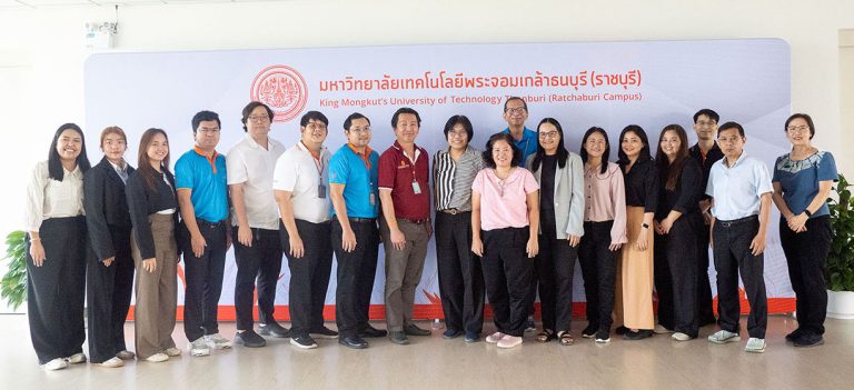 หลักสูตรเทคโนโลยีบัณฑิต สาขาเทคโนโลยีอุตสาหกรรม คณะครุศาสตร์อุตสาหกรรมฯ ศึกษาดูงานและหารือความร่วมมือในการจัดการเรียนการสอน ห้องปฏิบัติการ และแนวทางการจัดการเรียนการสอน กลุ่มวิชาพื้นฐานทาคณิตศาสตร์และวิทยาศาสตร์ ภายใต้โครงการการจัดการศึกษาแบบบูรณาการ (Integrated Education) ร่วมกับสถานประกอบการหลักสูตรเทคโนโลยีบัณฑิต  
