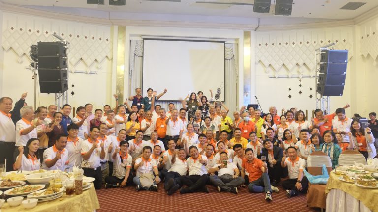 มดอีสานสังสรรค์ ออนซอนเด้ ครั้งที่ 52+3 สานสัมพันธ์นักศึกษาเก่า มจธ. อย่างยั่งยืน