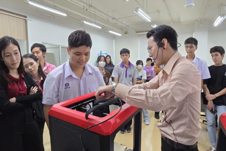ภาควิชาฟิสิกส์จัดโครงการอบรมภายใต้หัวข้อ “การเขียนแบบ 3D ด้วย SolidWorks และการใช้งาน Microcontroller สำหรับระบบอัตโนมัติ”