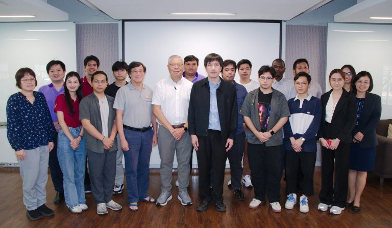 ภาควิชาฟิสิกส์จัดกิจกรรมบรรยายพิเศษหัวข้อ “An Overview of the Semiconductor Industry – Trends for Future Scaling” 