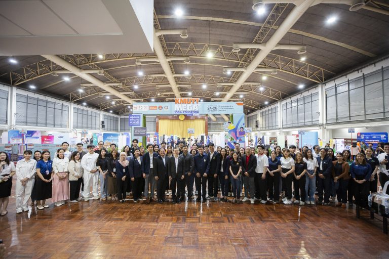 มจธ. จัดงาน KMUTT MEGA JOB & EDUCATION FAIR 2025 เปิดโอกาสให้นักศึกษาและประชาชนเข้าสู่ตลาดแรงงาน
