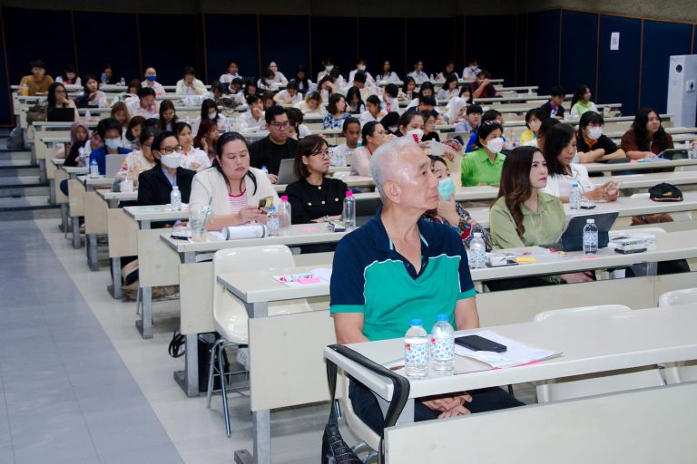 คณะวิทยาศาสตร์ มจธ. จัดอบรม “From Lab to Market” ส่งเสริมการพัฒนาผลิตภัณฑ์สุขภาพ อาหาร และสมุนไพร ตามหลักเกณฑ์ อย.