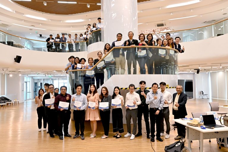 GMI จัดอบรม ESG Data Analytics & Emerging Technology Leverage Data to Sustainable Growth