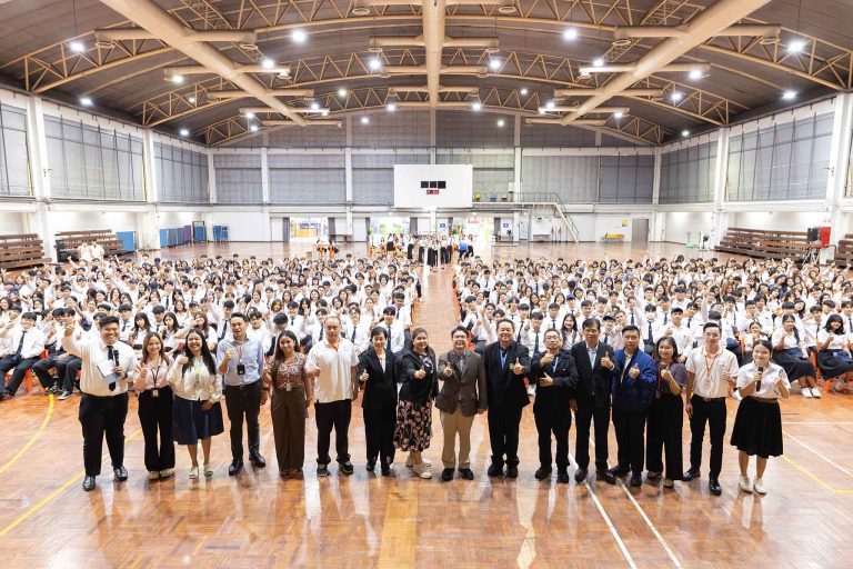 คณะครุศาสตร์อุตสาหกรรมและเทคโนโลยี มจธ. จัดกิจกรรมปฐมนิเทศนักศึกษาใหม่ ประจำปีการศึกษา2568 ในธีม “The First-Year Experience Enrichment Program”  