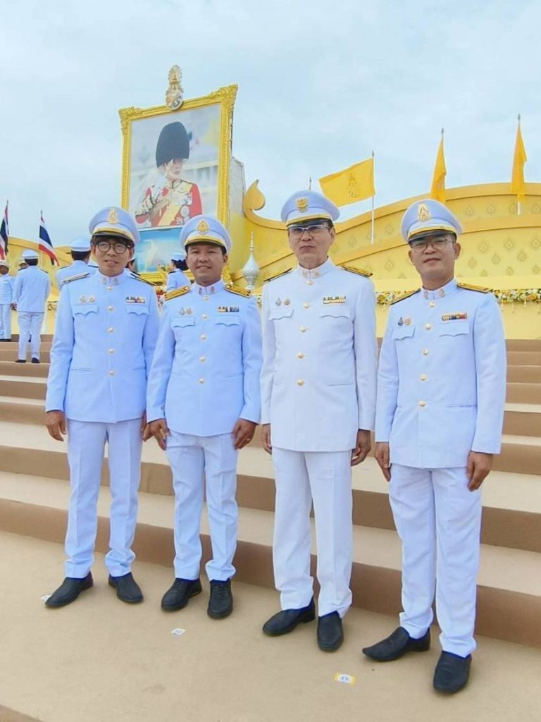 มจธ. ร่วมถวายสัตย์ปฏิญาณเพื่อเป็นข้าราชการที่ดีและพลังของแผ่นดิน เนื่องในโอกาสวันเฉลิมพระชนมพรรษาพระบาทสมเด็จพระเจ้าอยู่หัว