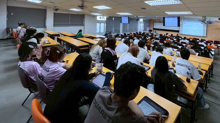คณะวิทยาศาสตร์ มจธ. จัดโครงการปรับพื้นฐานองค์กรความรู้วิทยาศาสตร์ คณิตศาสตร์ ปีการศึกษา 2568 สำหรับนักศึกษาใหม่  
