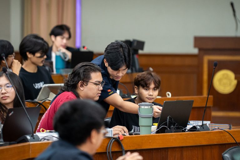 ชมรมไฟฟ้าวิชาการ มจธ. จัดอบรบรมพื้นฐานการใช้ใฟฟ้าในชีวิตประจำวันกับการประยุกดิ์ใช้ระบบไฟฟ้าอัจฉริยะ ส่งเสริมการเรียนรู้ควบคู่กับการลดการเกิดขยะพลาสติก 