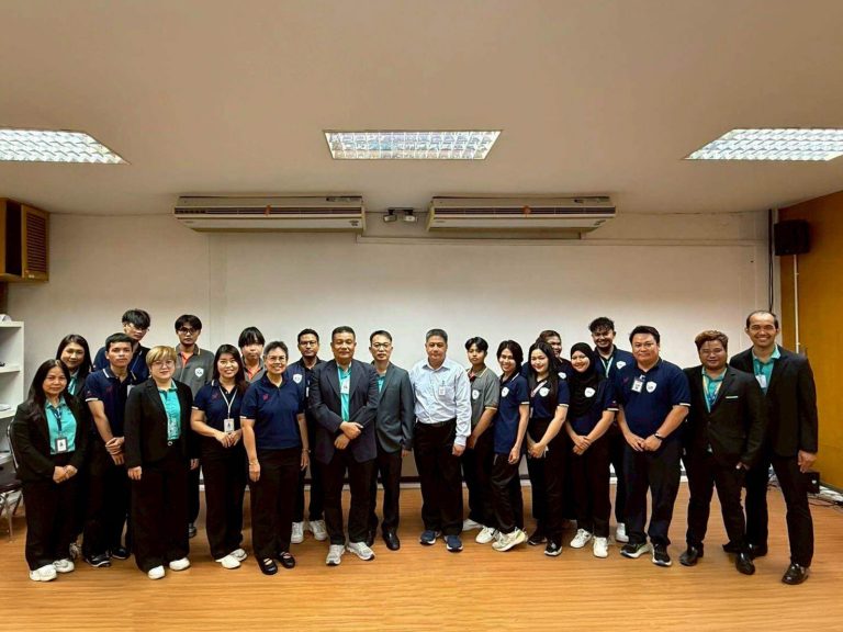คณะศิลปศาสตร์ โครงการกิจกรรมปฐมนิเทศนักศึกษาใหม่ในสาขาวิชาการจัดการอุตสาหกรรมอาหาร โดยเป็นหลักสูตรภายใต้ความร่วมมือระหว่างมหาวิทยาลัยเทคโนโลยีพระจอมเกล้าธนบุรี และบริษัท โชติวัฒน์อุตสาหกรรมการผลิต จำกัด (มหาชน)