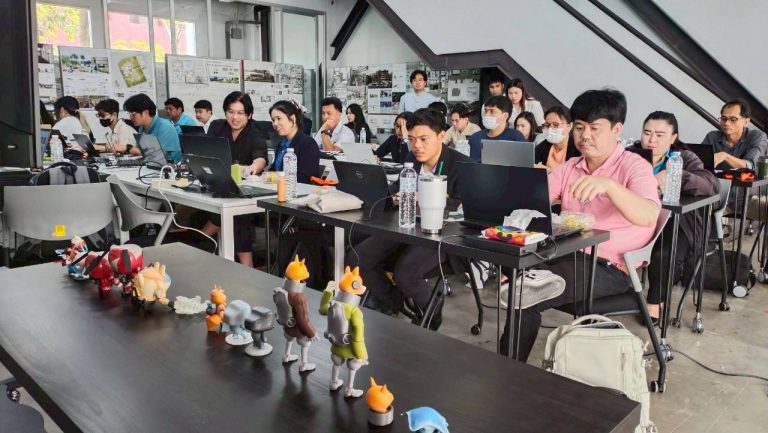 มจธ. จัดกิจกรรมอบรมเชิงปฏิบัติการสำหรับครูด้านพัฒนาทักษะการออกแบบและการสร้างคุณค่าให้ชิ้นงานด้วยกรณีศึกษาจาก Art Toys