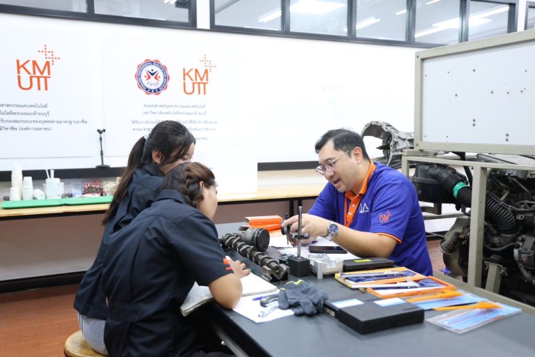 หลักสูตรเทคโนโลยีบัณฑิต สาขาวิชาเทคโนโลยีอุตสาหกรรม คณะครุศาสตร์อุตสาหกรรมฯ มจธ. จัดโครงการสร้างพื้นฐานและประยุกต์องค์ความรู้ด้านเทคโนโลยีอุตสาหกรรม สำหรับนักศึกษากลุ่มผู้เรียนวัยทำงาน หลักสูตรเทคโนโลยีบัณฑิต สาขาวิชาเทคโนโลยีอุตสาหกรรม ประจำปีการศึกษา 2568